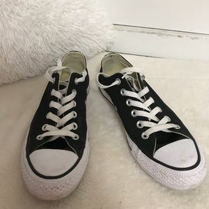 BRAND NEW CONVERSE